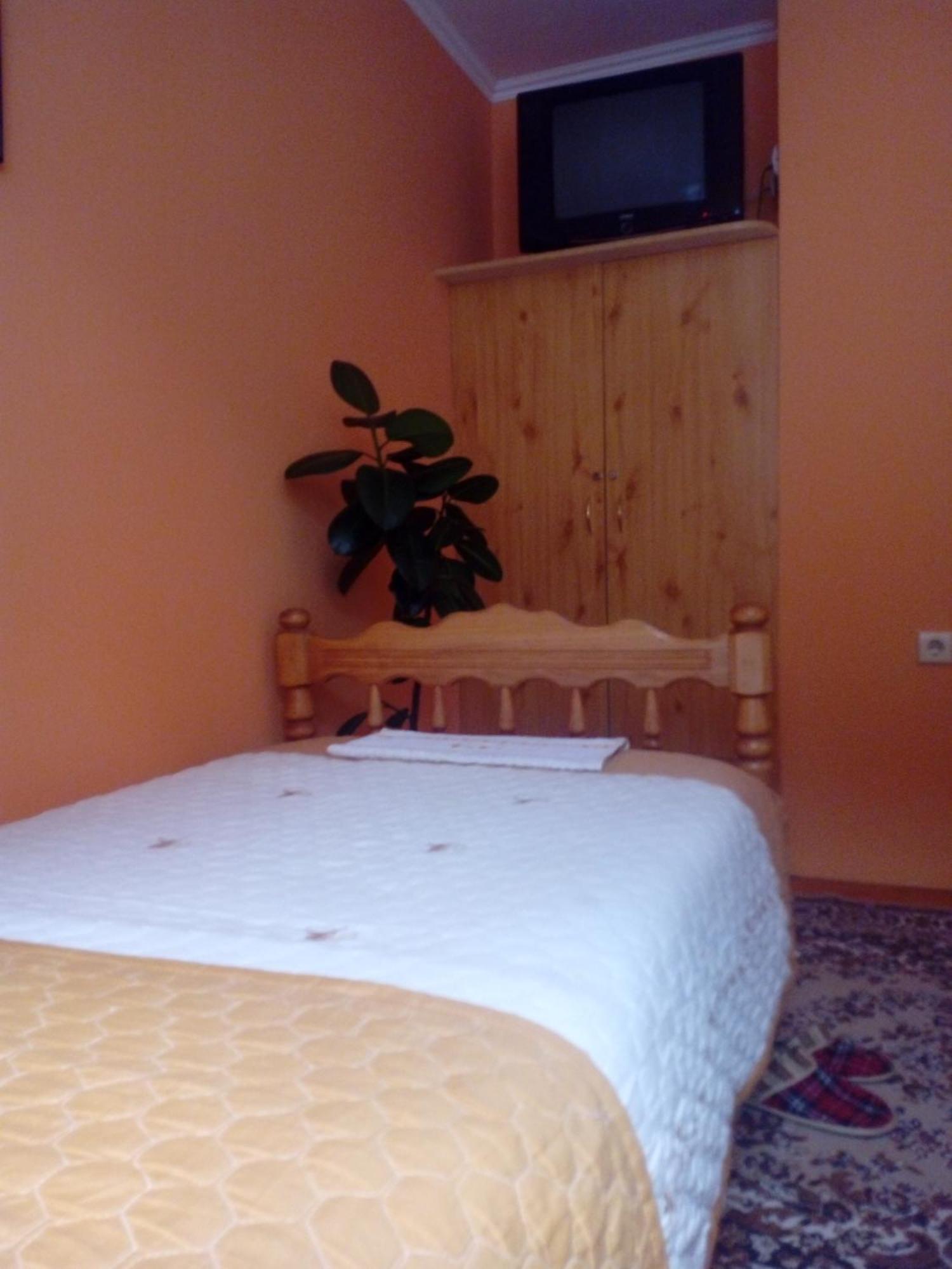 Hotel 24 jul Pljevlja Zimmer foto